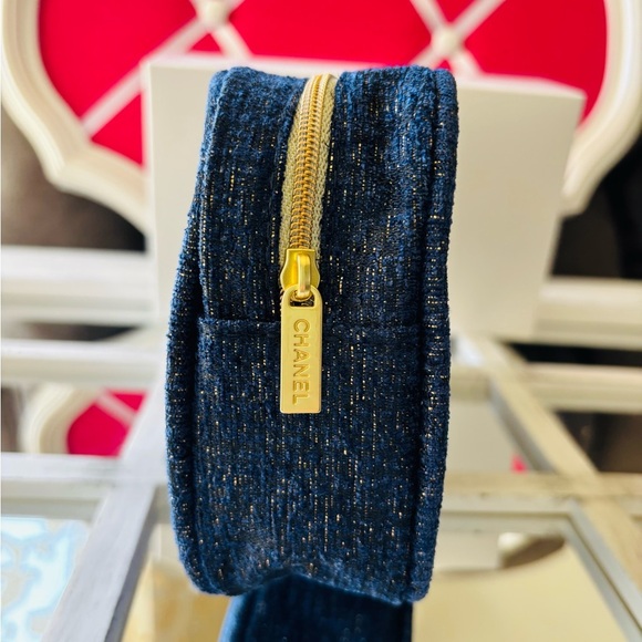 Chanel Novelty Blue Cosmetic Bag. NIB - Picture 3 of 5